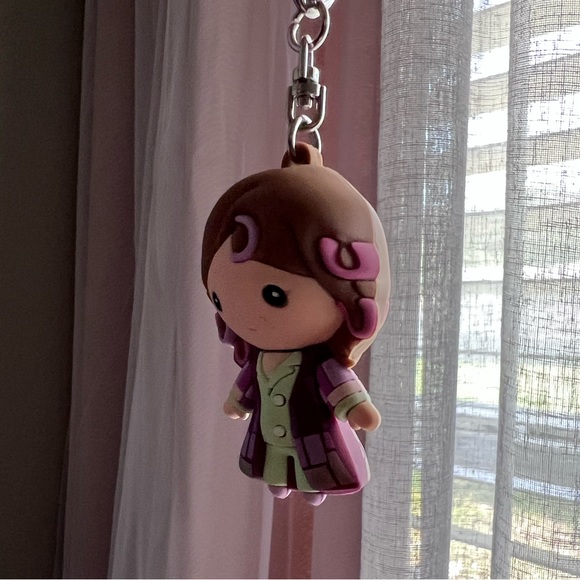Hocus Pocus Keychain - Picture 2 of 4